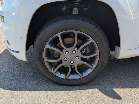 Used 2020 Jeep Grand Cherokee High Altitude AWD/4WD image 14