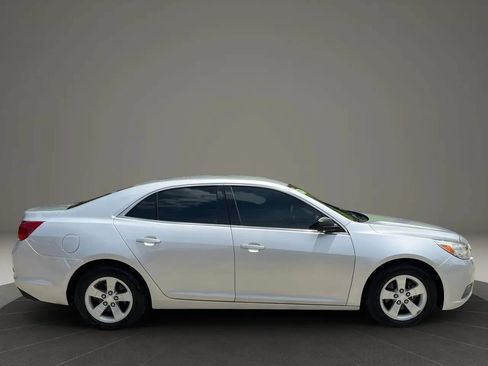 Used 2015 Chevrolet Malibu LS FWD image 7
