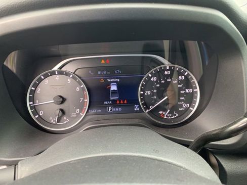 Used 2024 Nissan Titan SV w/ SV Convenience Package AWD/4WD image 30