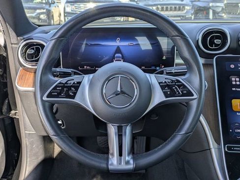 Used 2025 Mercedes-Benz C 300 Sedan image 28