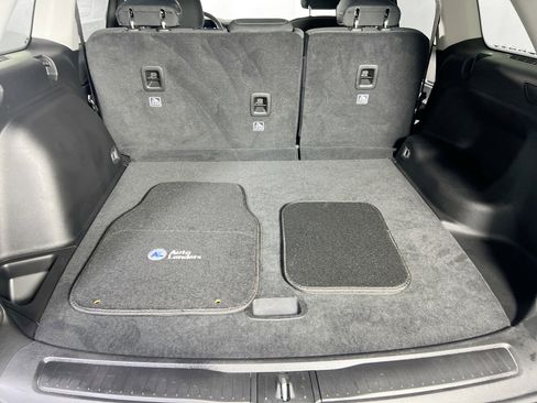 Used 2023 Jeep Grand Cherokee Laredo w/ Luxury Tech Group I image 24