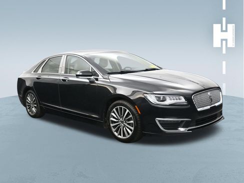 Used 2019 Lincoln MKZ Premiere FWD image 1