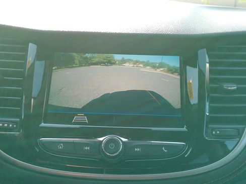 Certified 2019 Chevrolet Trax LT FWD image 25
