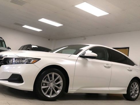 Used 2022 Honda Accord LX image 10