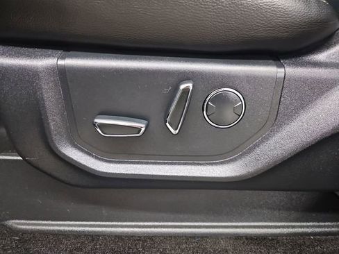 Used 2018 Ford F150 Lariat w/ Equipment Group 502A Luxury image 25