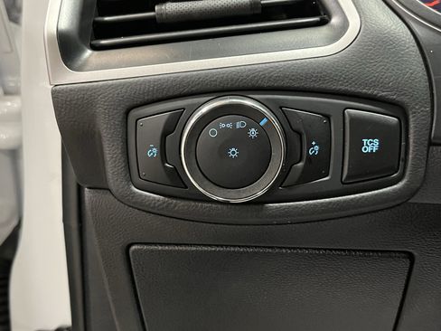 Used 2024 Ford Edge SEL image 22