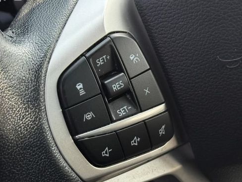 Used 2023 Ford Explorer XLT w/ Equipment Group 202A AWD/4WD image 12
