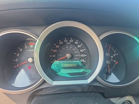 Used 2008 Toyota 4Runner SR5 w/ SR5 Extra Value Pkg 1 RWD image 14