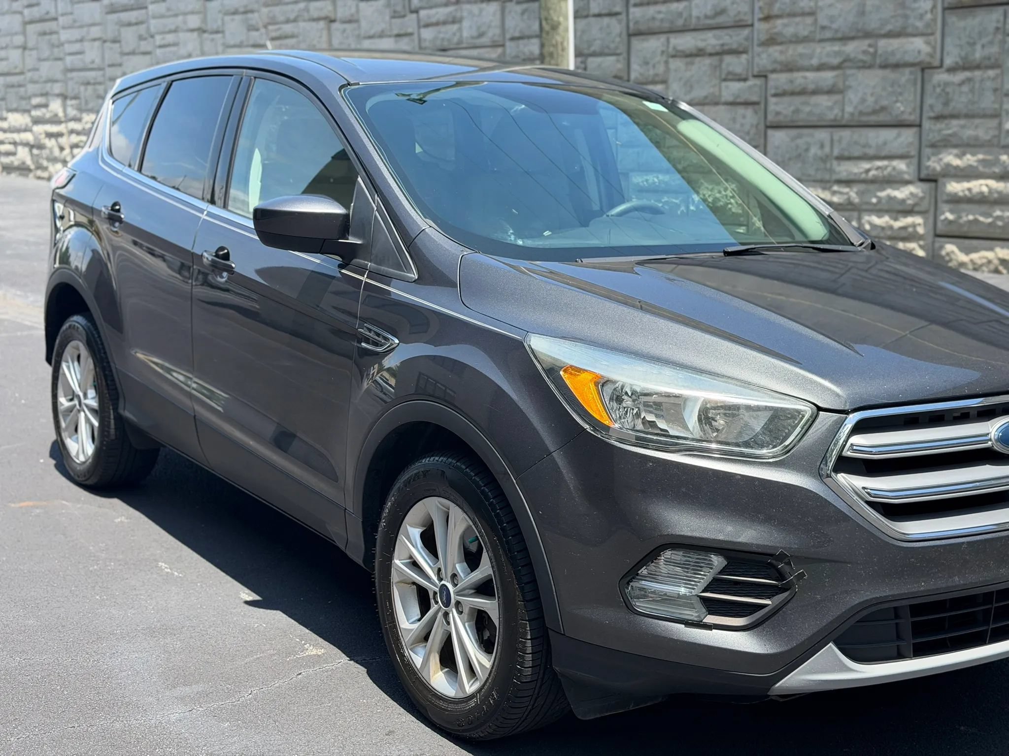 Used 2017 Ford Escape SE AWD/4WD image 41