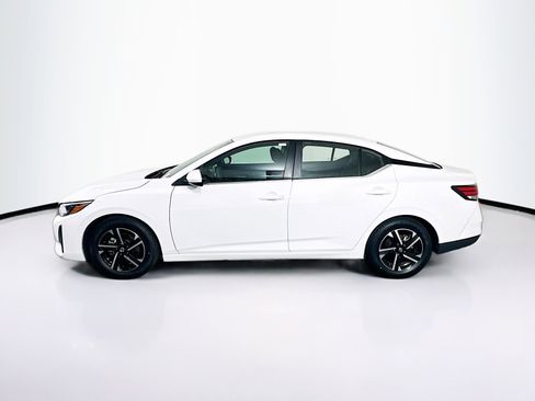 Used 2024 Nissan Sentra SV image 4