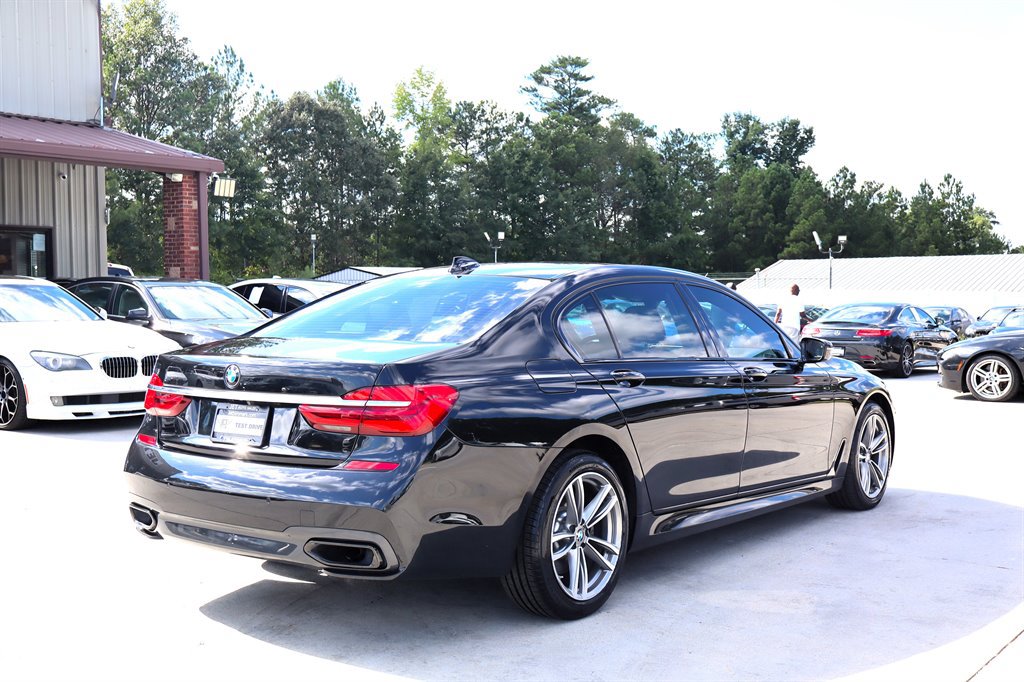 Used 2019 BMW 740i w/ Executive Package RWD image 7