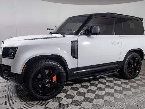 Used 2022 Land Rover Defender 90 X-Dynamic HSE AWD/4WD image 9