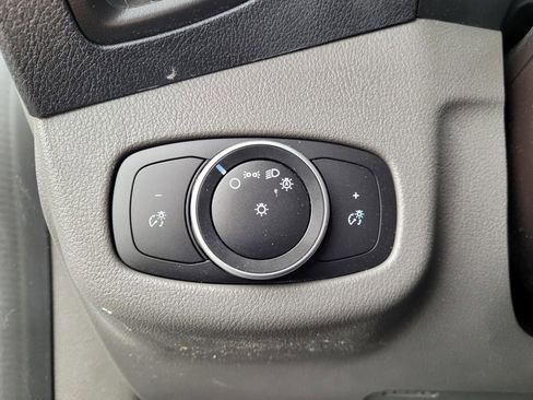 Used 2020 Ford Transit Connect XL image 25