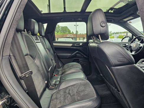 Used 2013 Porsche Cayenne GTS AWD/4WD image 12