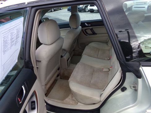 Used 2005 Subaru Outback 2.5i image 7