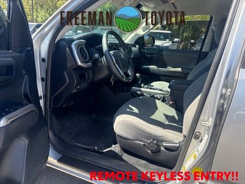 Used 2019 Toyota Tacoma SR5 RWD image 7