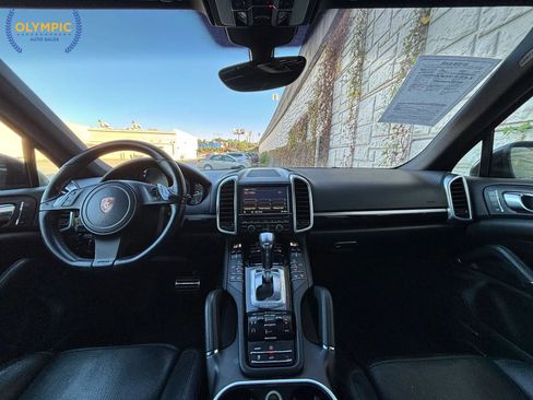 Used 2012 Porsche Cayenne S w/ Premium Pkg Plus image 18
