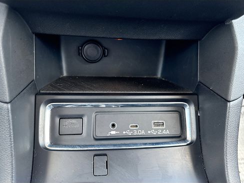 Certified 2024 Subaru Ascent Limited AWD/4WD image 30