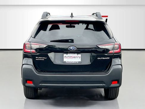 Used 2023 Subaru Outback AWD/4WD image 6