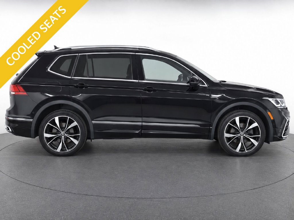 Used 2024 Volkswagen Tiguan SEL R-Line w/ MDO Package, Two-Row AWD/4WD image 8