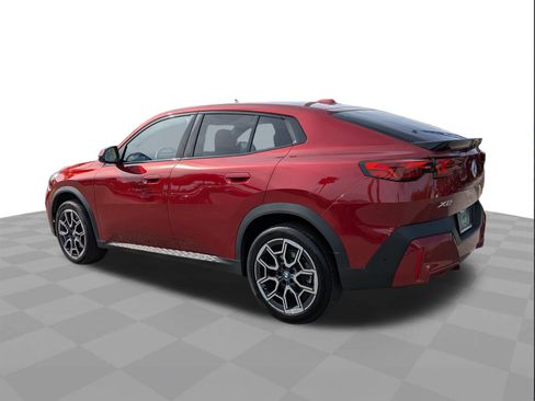 Used 2024 BMW X2 xDrive28i image 5