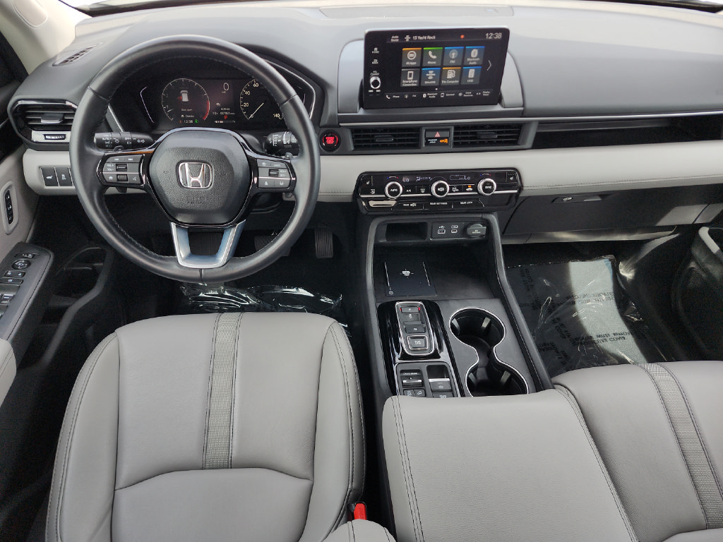 Used 2025 Honda Pilot EX-L image 18