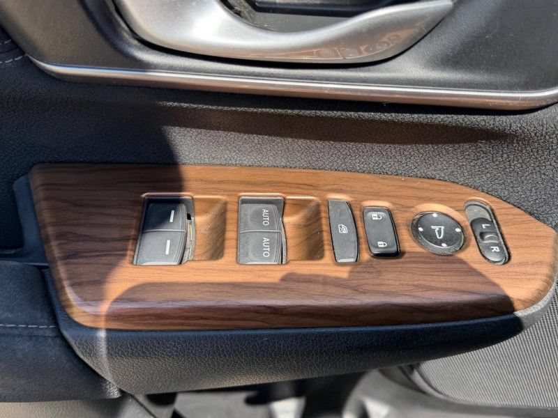 Used 2019 Honda CR-V EX image 17