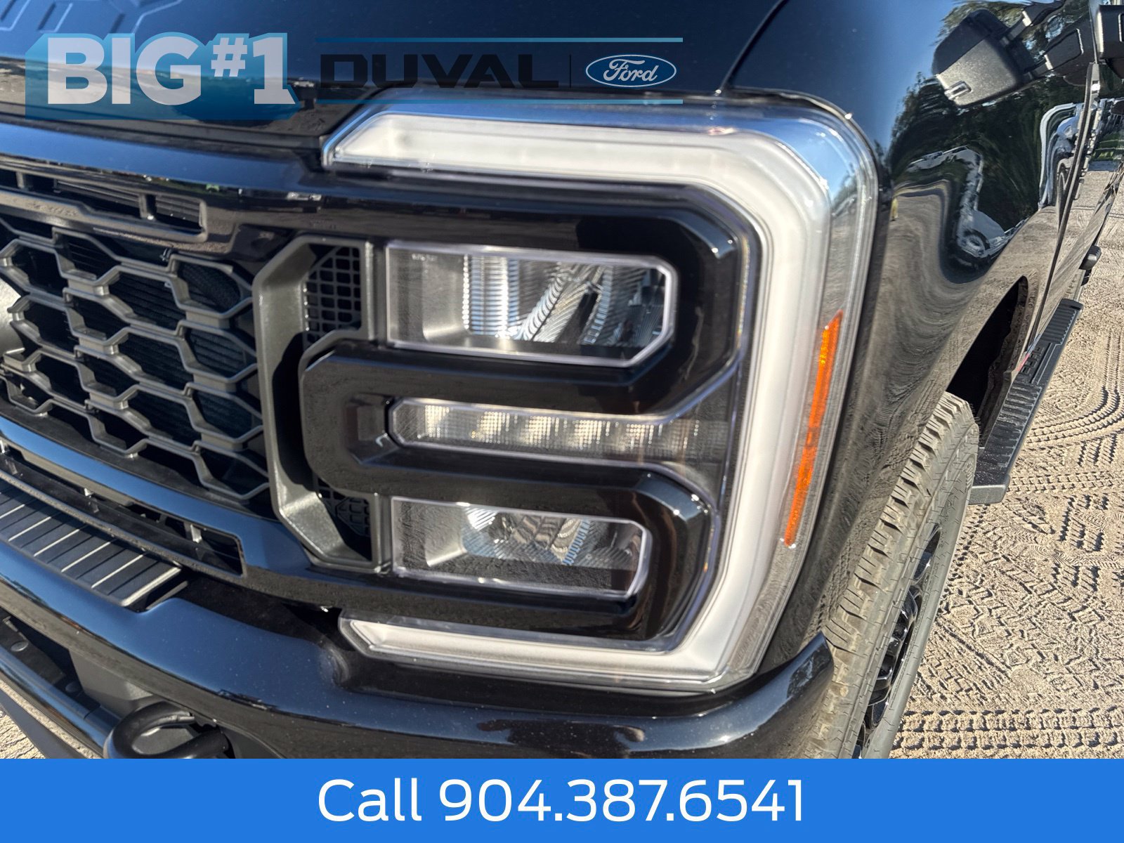 New 2026 Ford F350 Lariat w/ Black Appearance Package AWD/4WD image 9