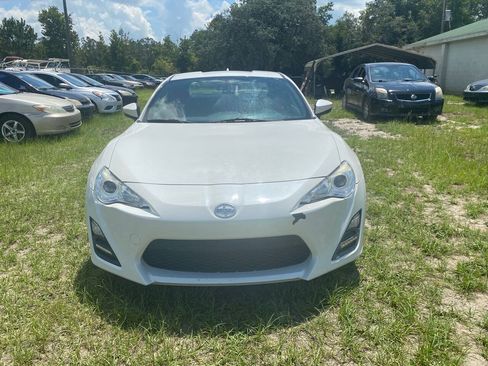 Used 2015 Scion FR-S RWD image 5