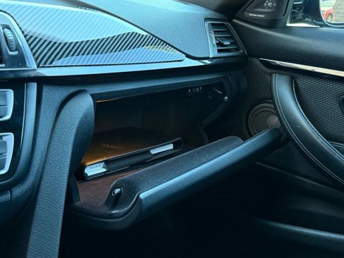 Used 2017 BMW M4 Coupe image 54