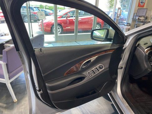 Used 2012 Buick LaCrosse Premium FWD image 13