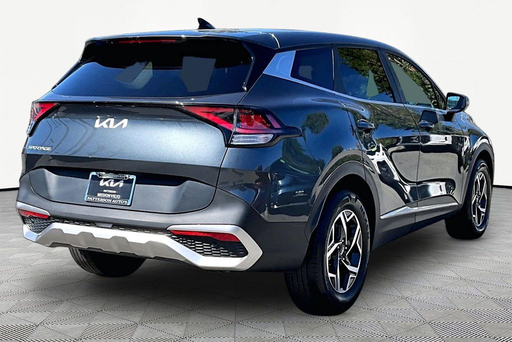 Certified 2023 Kia Sportage LX FWD image 2