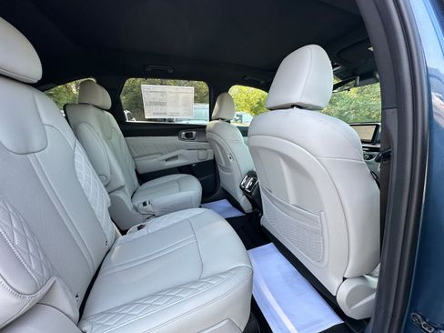 New 2025 Kia Sorento SX Prestige image 19
