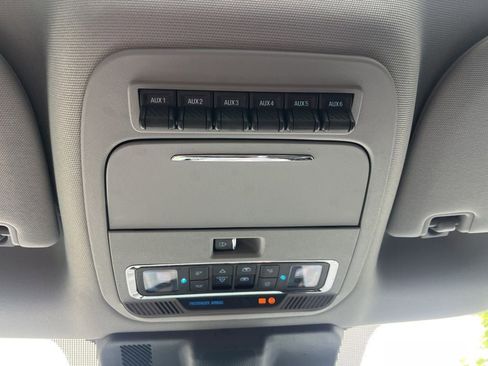 Used 2024 Ford F250 Lariat w/ Lariat Ultimate Package AWD/4WD image 38