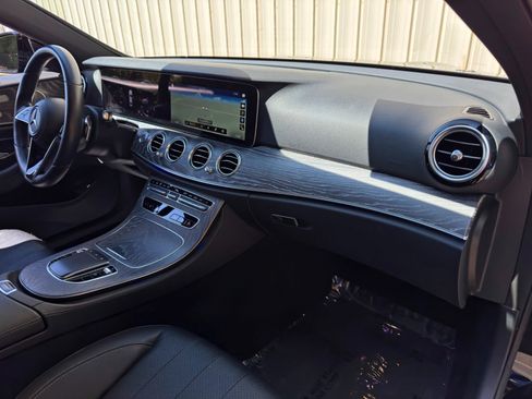 Used 2021 Mercedes-Benz E 350 Sedan w/ Premium Package image 13