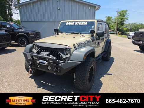 Used 2017 Jeep Wrangler Unlimited Sport w/ Quick Order Package 24S AWD/4WD image 1