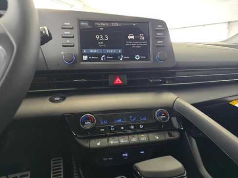 New 2026 Hyundai Elantra SEL Sport Premium FWD image 24