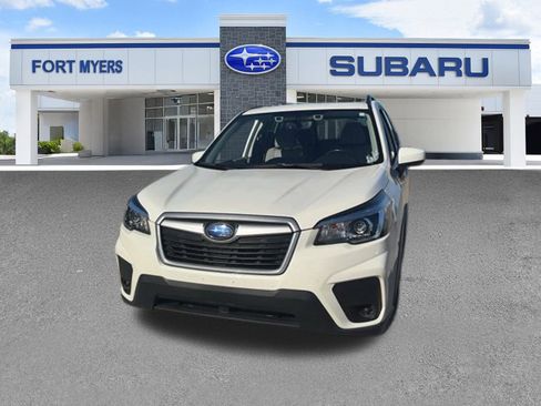 Used 2019 Subaru Forester Premium image 3