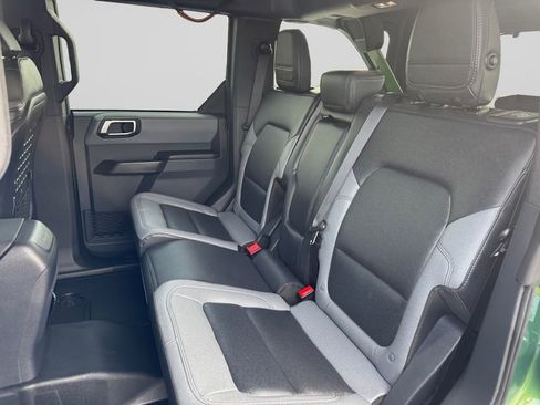 Used 2024 Ford Bronco Black Diamond AWD/4WD image 13