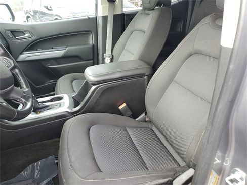 Used 2018 Chevrolet Colorado LT w/ LT Convenience Package image 18