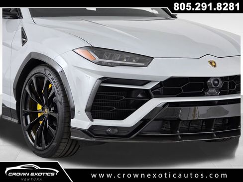 Used 2022 Lamborghini Urus AWD/4WD image 10