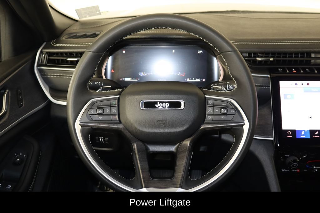 Used 2025 Jeep Grand Cherokee Limited AWD/4WD image 7