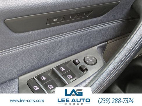 Used 2018 BMW 540i xDrive AWD/4WD image 19