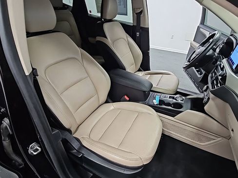 Used 2020 Ford Escape SEL image 39