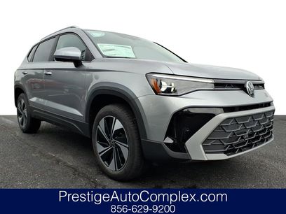 New 2025 Volkswagen Taos SE