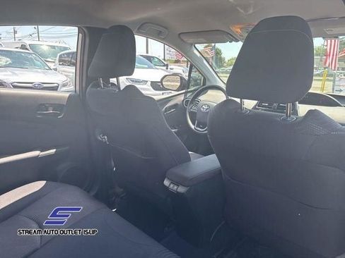 Used 2022 Toyota Prius Prime LE image 15