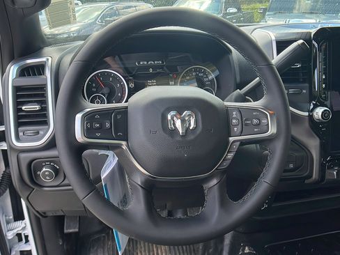 New 2025 RAM 5500 4x4 Regular Cab image 20