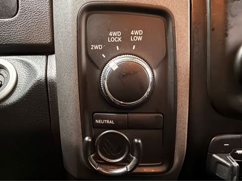 Used 2018 RAM 2500 Tradesman w/ Chrome Appearance Group AWD/4WD image 25