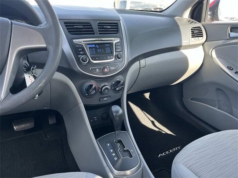 Used 2017 Hyundai Accent SE image 14