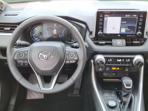 Used 2021 Toyota RAV4 XSE AWD/4WD image 25
